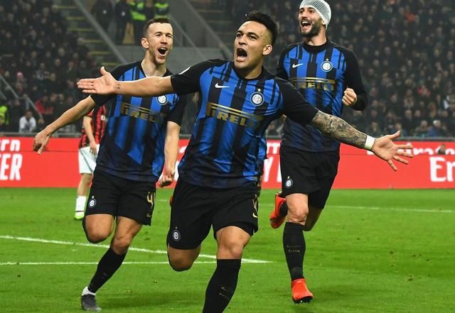 森保一对话特鲁西埃：与其执着于八强，不如以世界冠军为目标（森保一与特鲁西埃对话：别困于八强，把目标瞄准世界冠军）