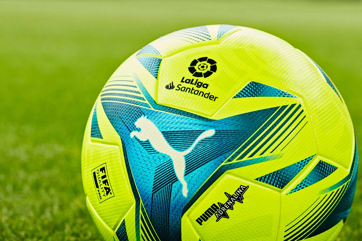 杯赛超跑 马丁内利Martinelli vs Crystal Palace 🤣（杯赛飞驰，马丁内利大战水晶宫 🤣）