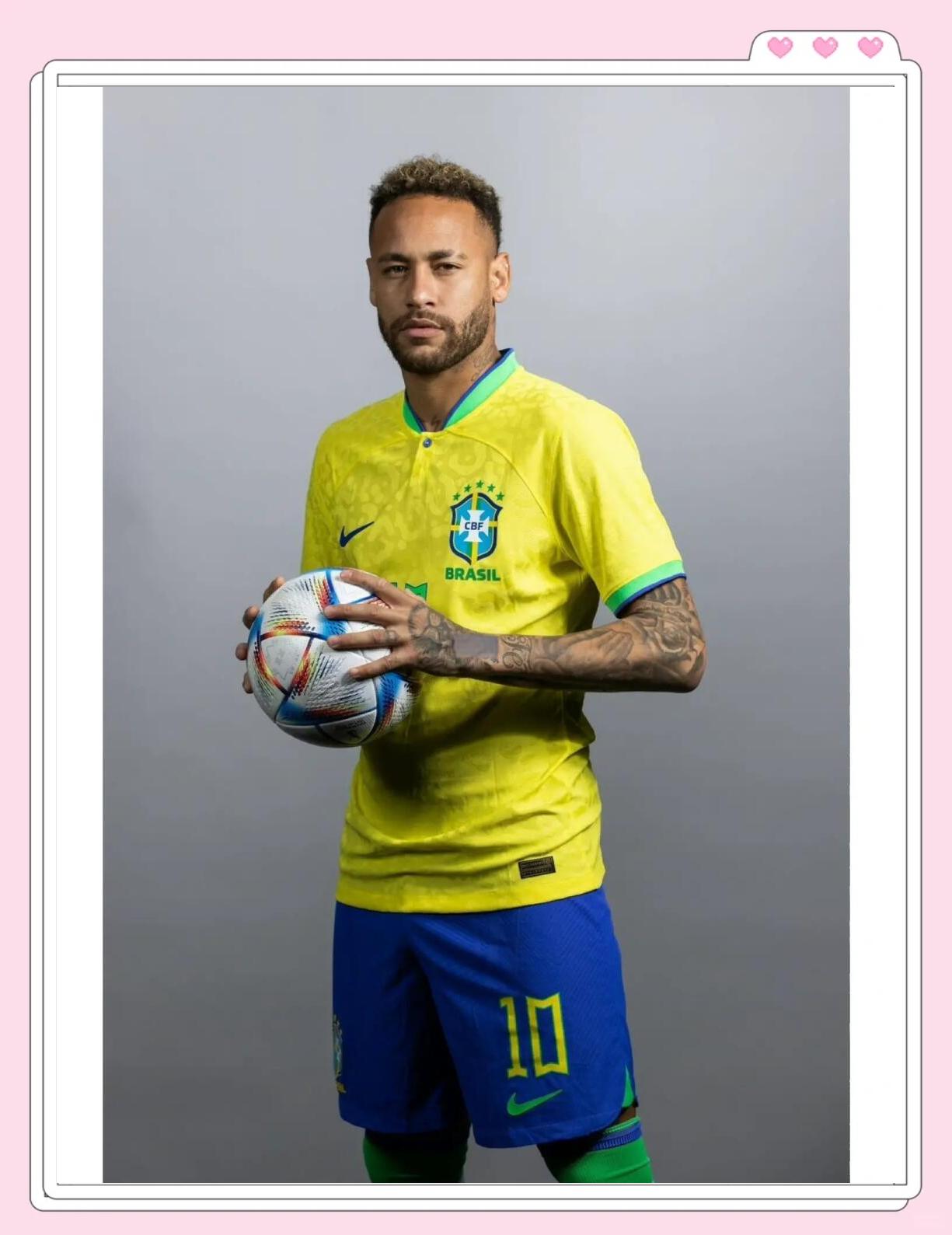 足球英超豪门逆转取胜，主帅赛后握拳怒吼（英超豪门完成逆转取胜 主帅赛后握拳怒吼）