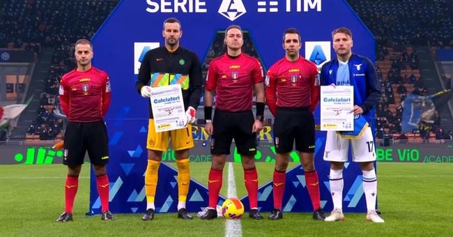 足球世界杯吉祥物亮相，造型引网友热评