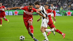 不差钱，阿联酋足协提供5架专机拉球迷去客场看世预赛