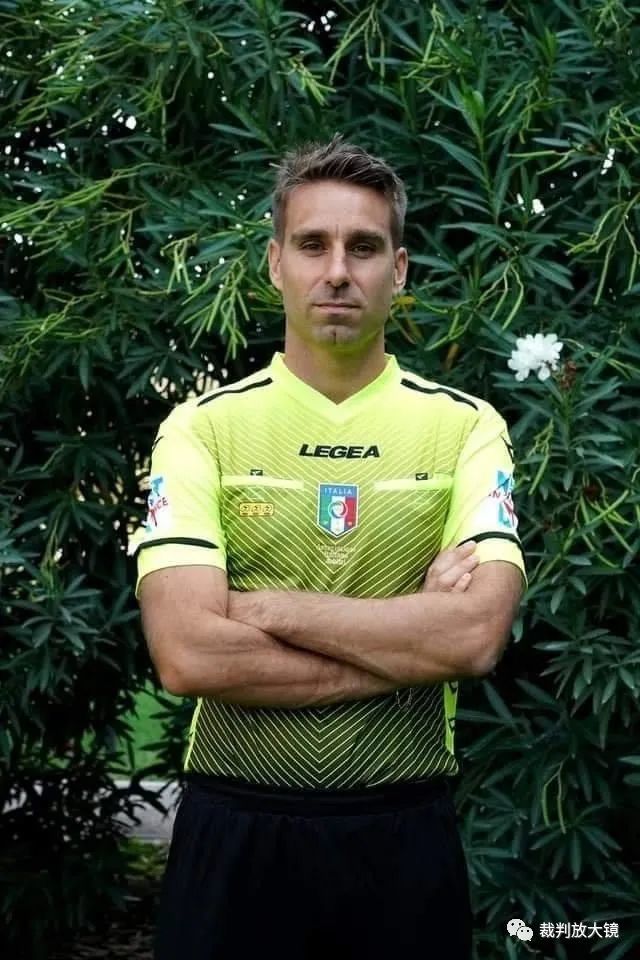 约基奇34+10+9+单节18分暴走创神迹，掘金险胜火箭！杜兰特14中5，申京16中6