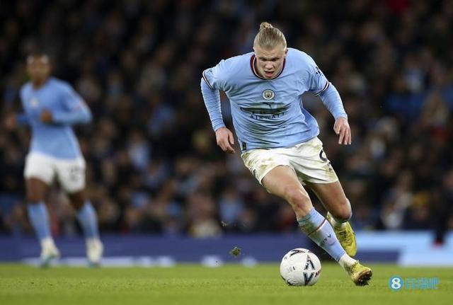 老鹰：特雷杨右膝伤势恢复顺利，约两周后复查